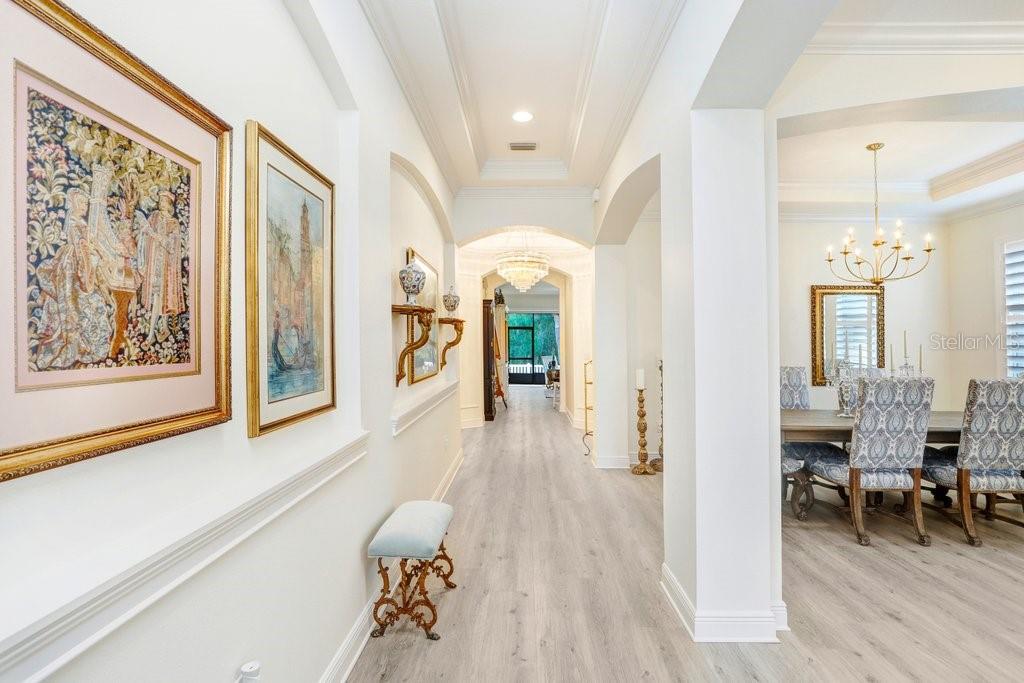 11415 Coventry Grove Circle Lithia, FL 33547 - Photo 4 of 49