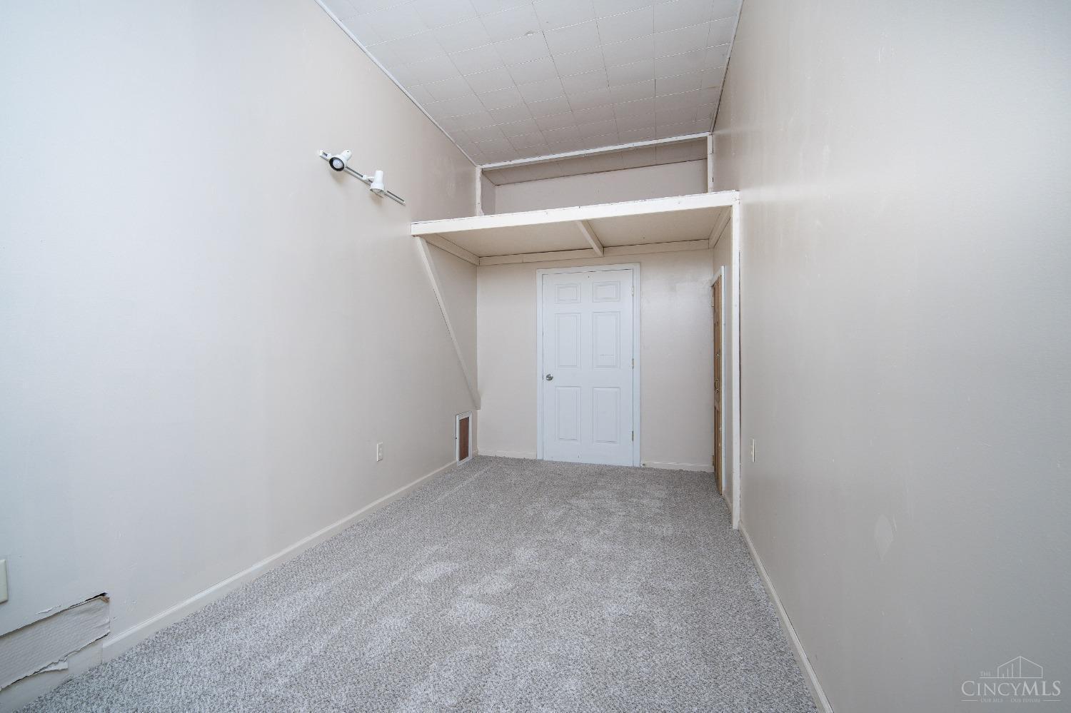 8579 Cincinnati Columbus Road West Chester, OH 45069 - Photo 17 of 26