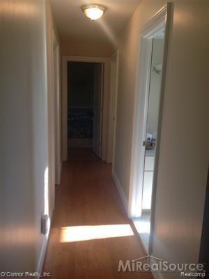 980 Palms Road Columbus, MI 48063 - Photo 9 of 19 980 Palms Road - 9.jpg