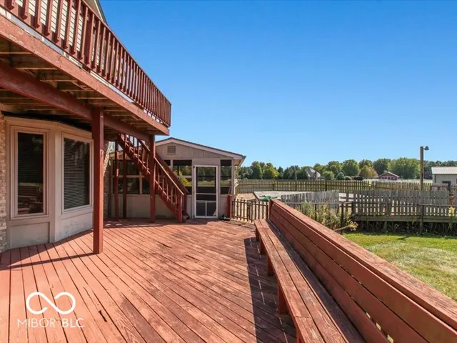 $1,500,000 | 5767 East 161st Street, Noblesville, IN 46062