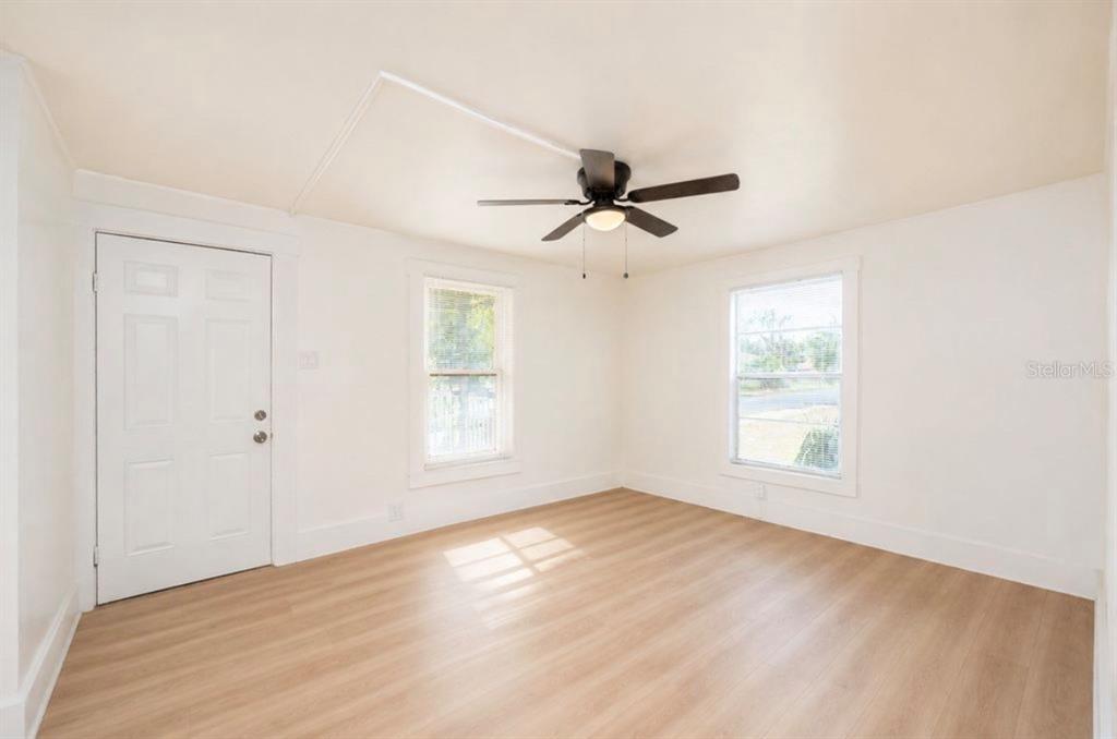 1701 14th Street South, Unit B St. Petersburg, FL 33705 - Photo 4 of 18