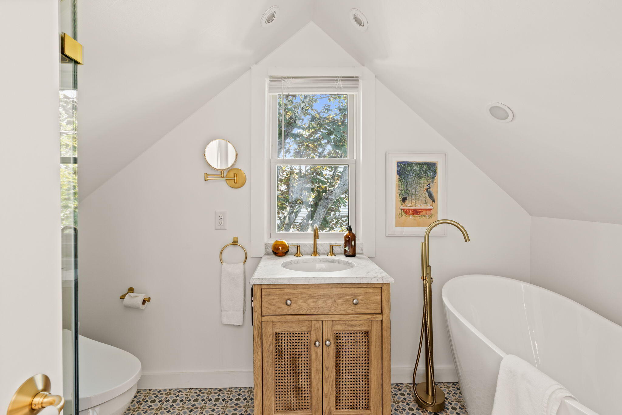 342 B Commercial Street Provincetown, MA 02657 - Photo 30 of 42 87-web-or-mls-342-commercial-st-b (1)