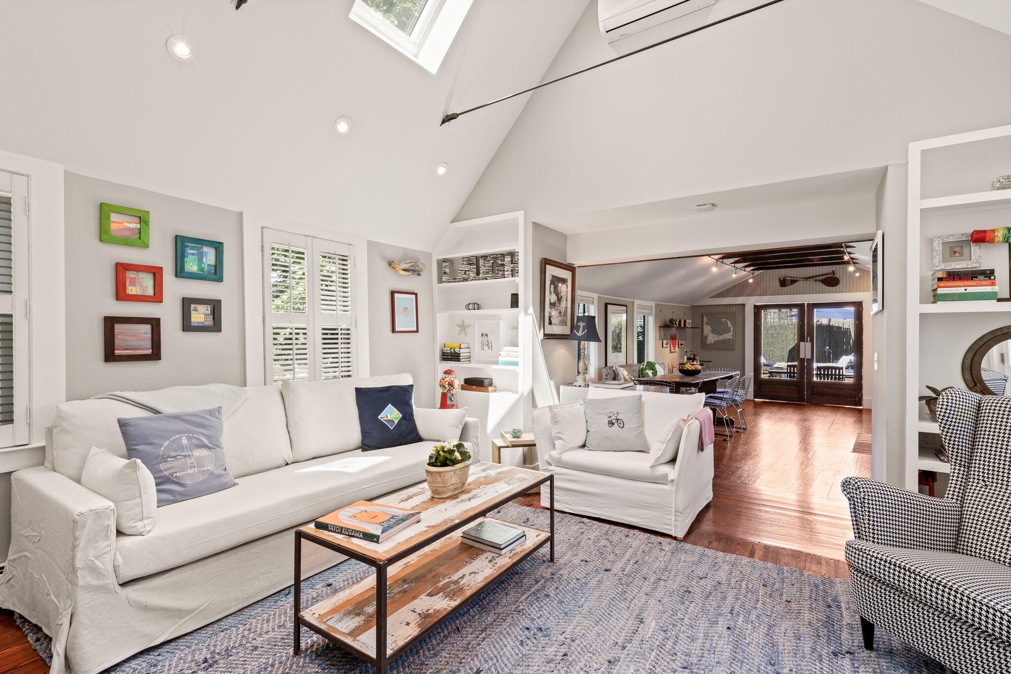 342 B Commercial Street Provincetown, MA 02657 - Photo 6 of 42 62-web-or-mls-342-commercial-st-b