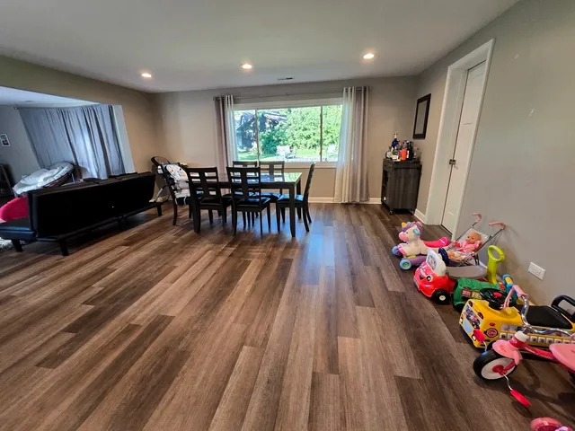 $294,900 | 3898 Montgomery Drive, Crete, IL 60417