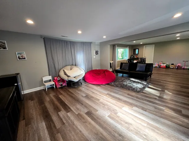 $294,900 | 3898 Montgomery Drive, Crete, IL 60417