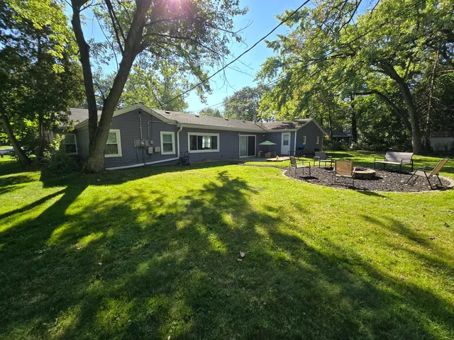 $294,900 | 3898 Montgomery Drive, Crete, IL 60417