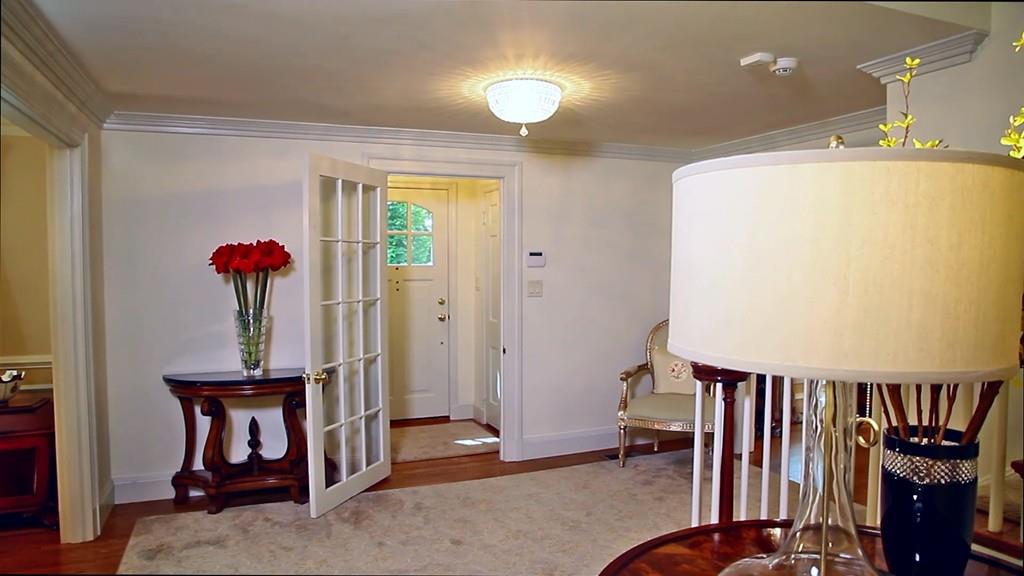 8 Monadnock Road Wellesley, MA 02481 - Photo 5 of 29