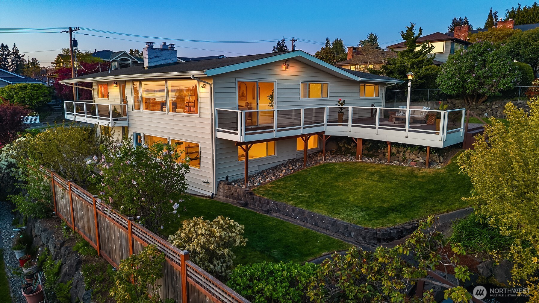 814 Dayton Street Edmonds, WA 98020 - Photo 32 of 36 a front view of a house with a yard