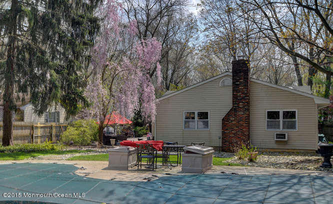 27 Maple Stream Road East Windsor, NJ 08520 - Photo 29 of 32 27 Maple Stream Rd East-small-029-Back o