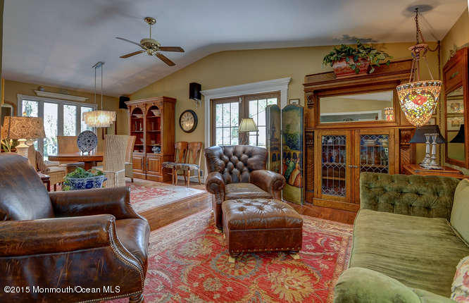 27 Maple Stream Road East Windsor, NJ 08520 - Photo 8 of 32 27 Maple Stream Rd East-small-008-Living