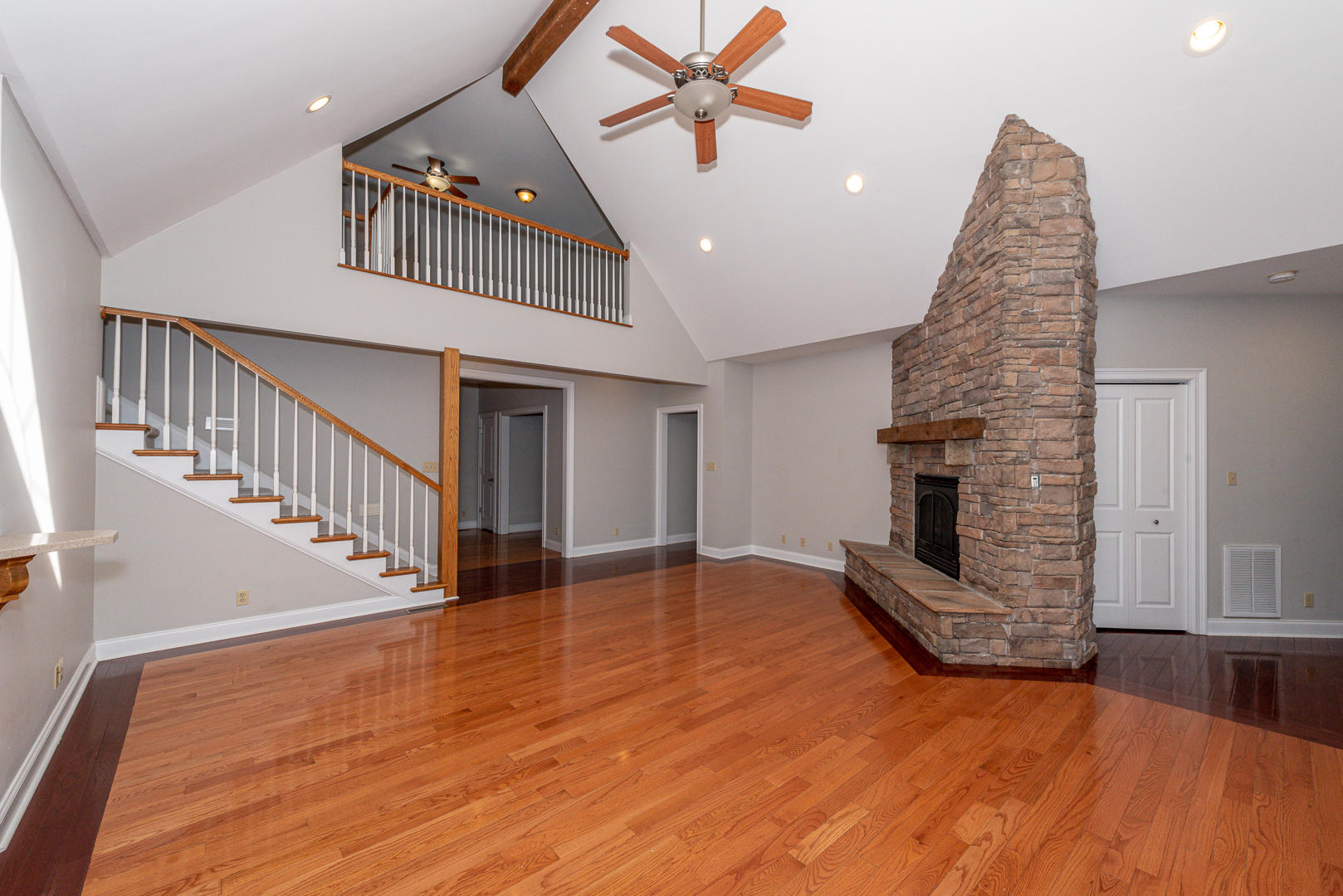 3969 Sevierville Road Maryville, TN 37804 - Photo 15 of 40 Living room