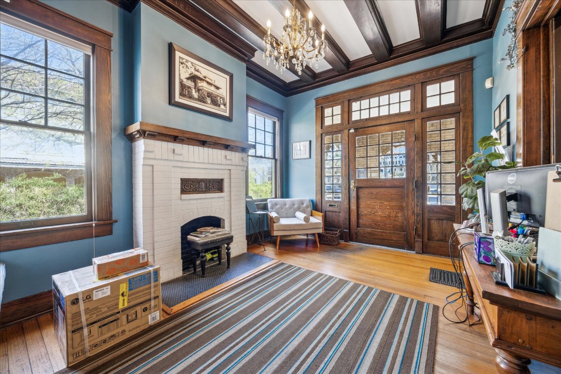 2404 Rio Grande Street Austin, TX 78705 - Photo 2 of 28 a living room with furniture fireplace and flat screen tv