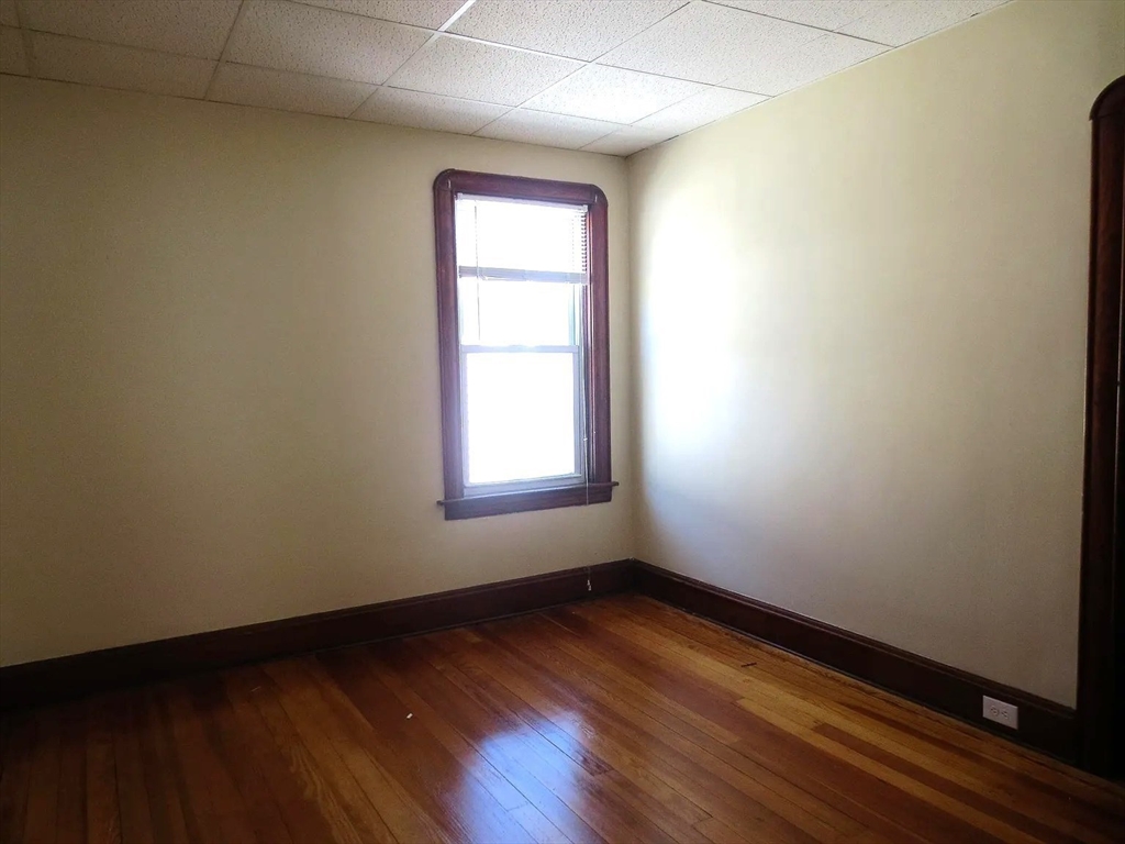 1146 Slade Street Fall River, MA 02724 - Photo 18 of 27