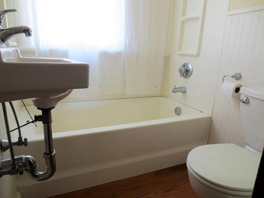 1146 Slade Street Fall River, MA 02724 - Photo 20 of 27