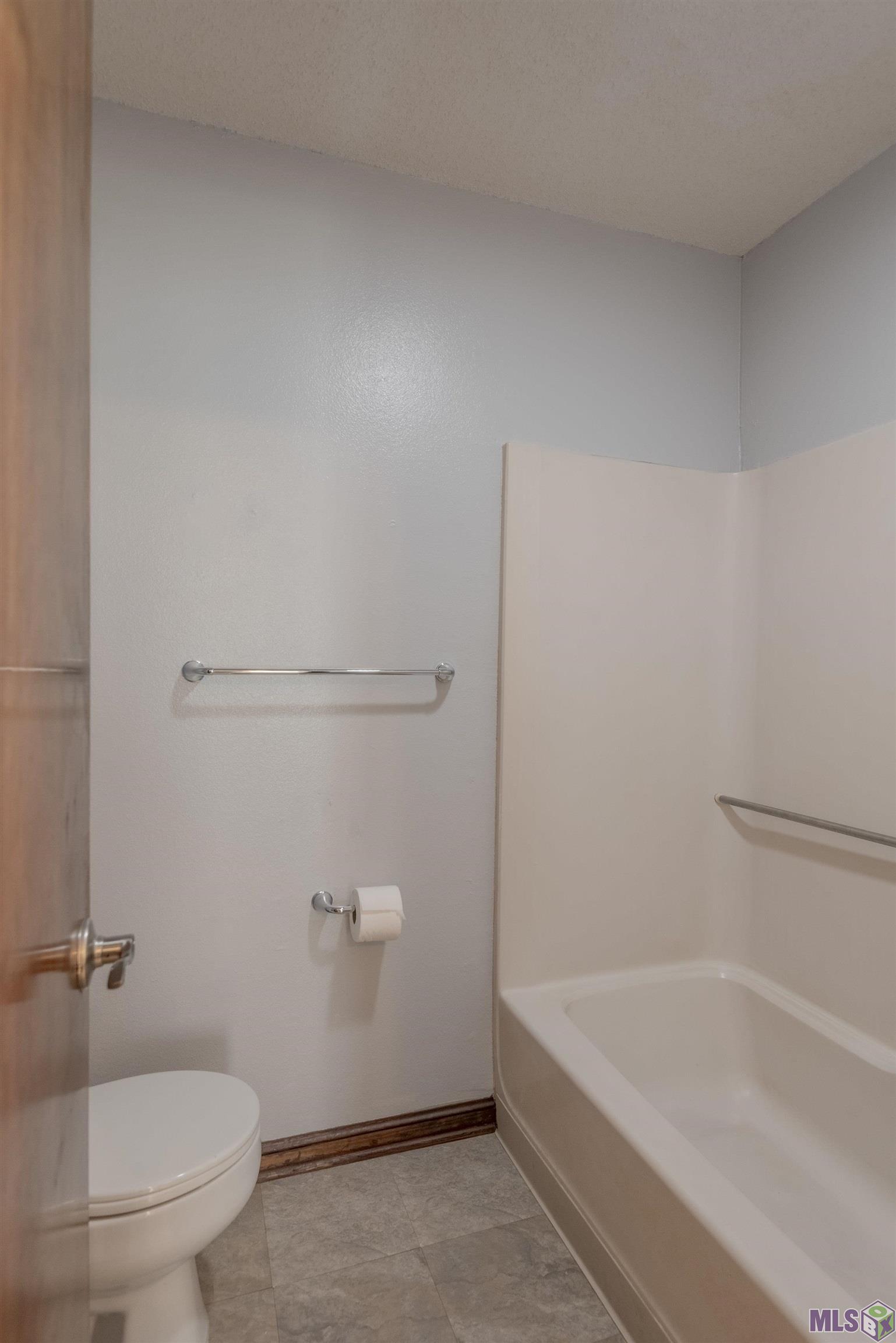 11054 Red Oak Drive Baton Rouge, LA 70815 - Photo 12 of 18