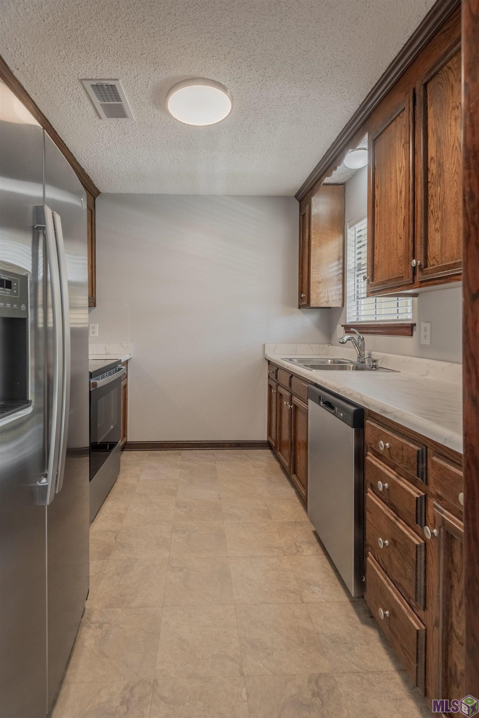 11054 Red Oak Drive Baton Rouge, LA 70815 - Photo 8 of 18