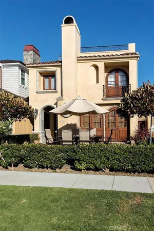 $7,900 | 610 Orchid Avenue, Unit 1/2, Corona del Mar, CA 92625