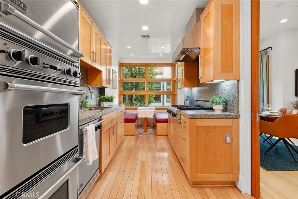 2323 South Beverly Glen Boulevard, Unit 9 Los Angeles, CA 90064 - Photo 18 of 65