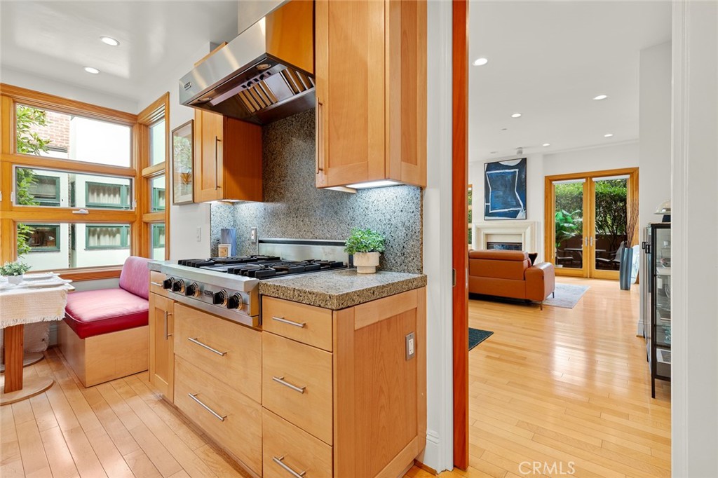 2323 South Beverly Glen Boulevard, Unit 9 Los Angeles, CA 90064 - Photo 20 of 65