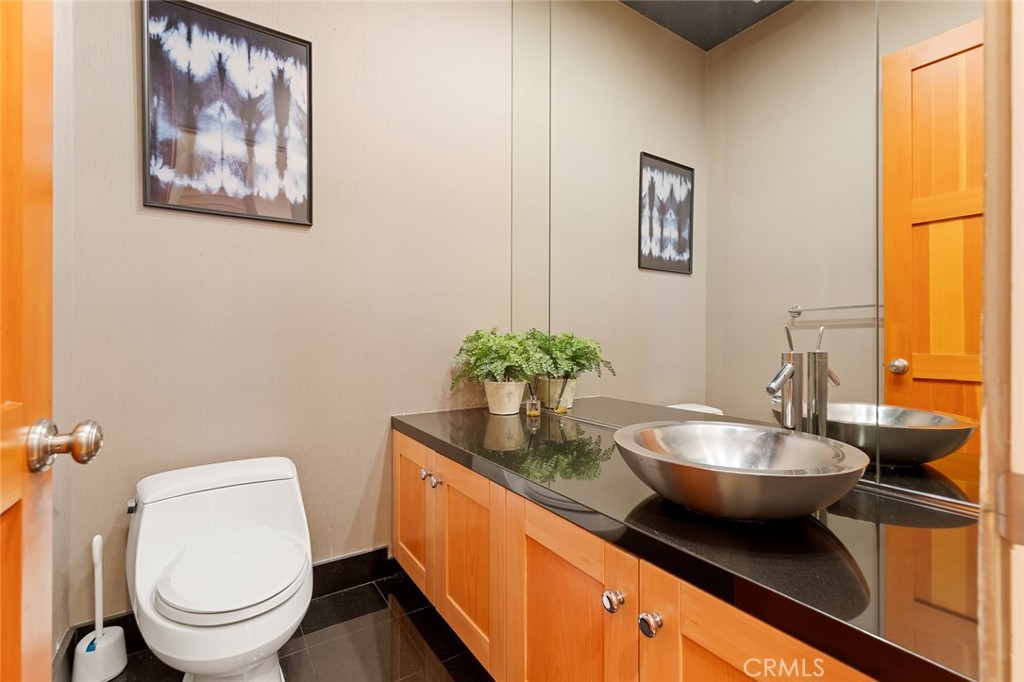 2323 South Beverly Glen Boulevard, Unit 9 Los Angeles, CA 90064 - Photo 27 of 65