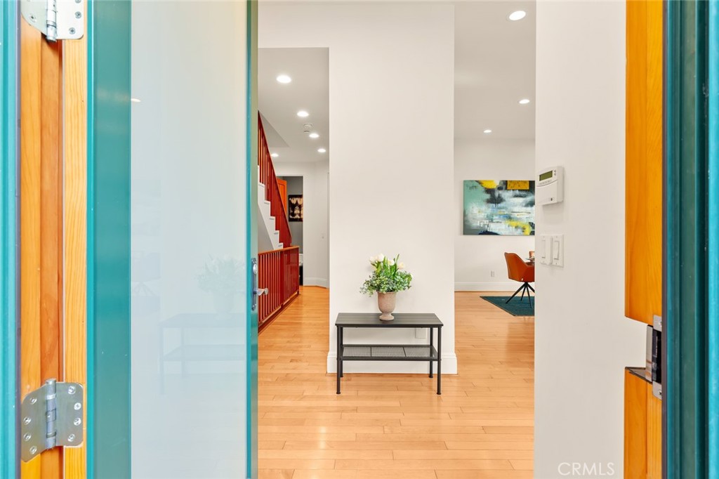 2323 South Beverly Glen Boulevard, Unit 9 Los Angeles, CA 90064 - Photo 3 of 65