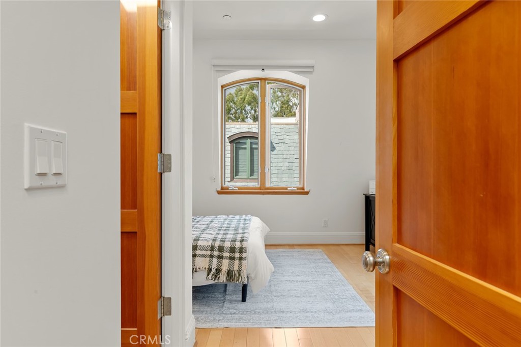 2323 South Beverly Glen Boulevard, Unit 9 Los Angeles, CA 90064 - Photo 39 of 65