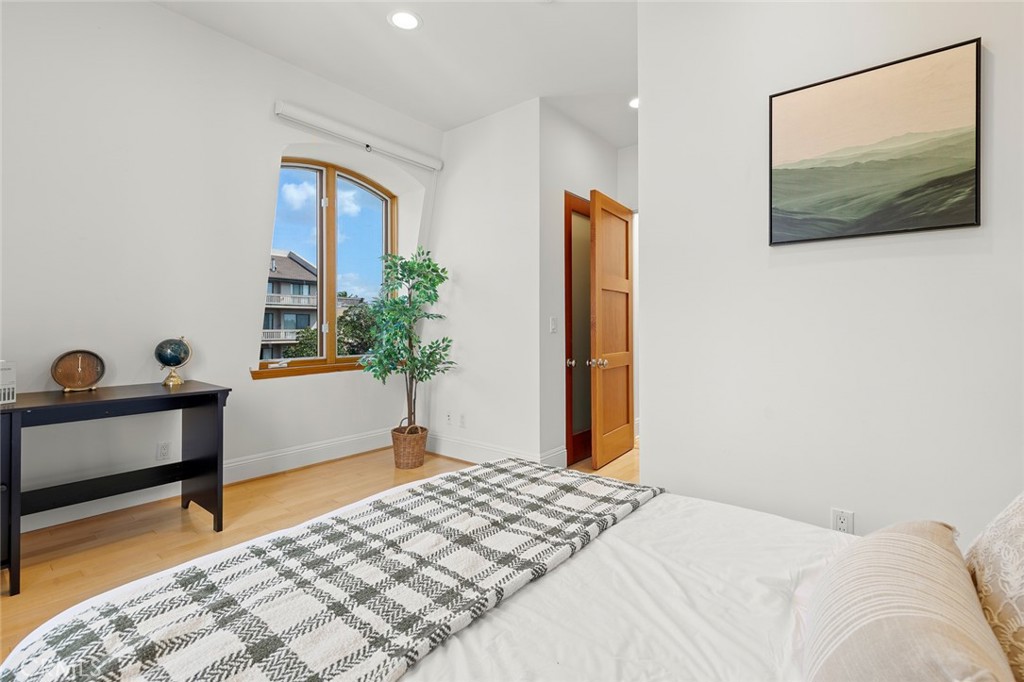 2323 South Beverly Glen Boulevard, Unit 9 Los Angeles, CA 90064 - Photo 42 of 65