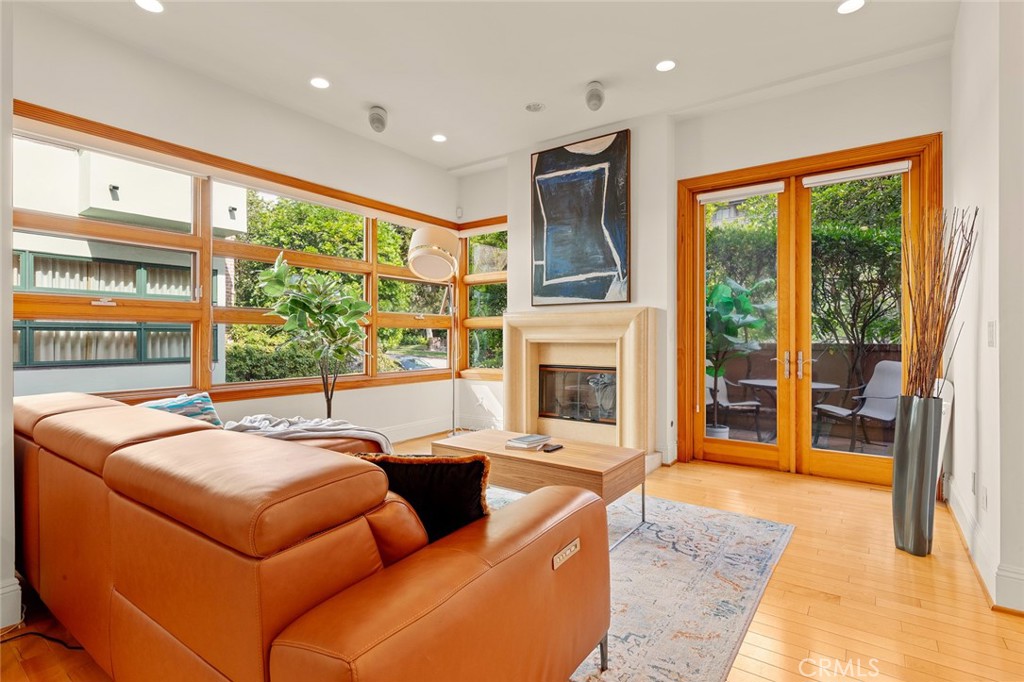 2323 South Beverly Glen Boulevard, Unit 9 Los Angeles, CA 90064 - Photo 6 of 65