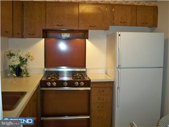 3578 Kyle Road Philadelphia, PA 19154 - Photo 4 of 12 Kitchen