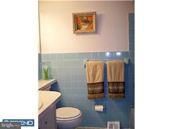 3578 Kyle Road Philadelphia, PA 19154 - Photo 5 of 12 Bathroom