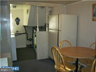 3578 Kyle Road Philadelphia, PA 19154 - Photo 9 of 12 Laundry Room