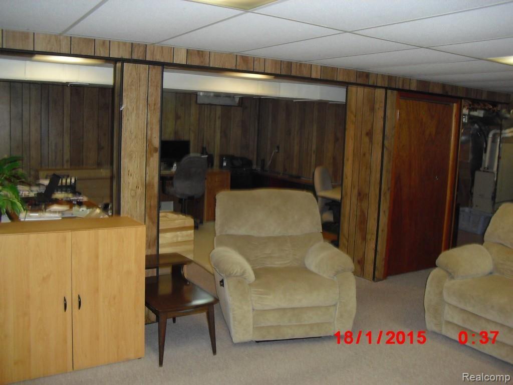 3227 Rome Avenue Warren, MI 48091 - Photo 47 of 65 Rome & Winchester 050 - Copy (2).jpg