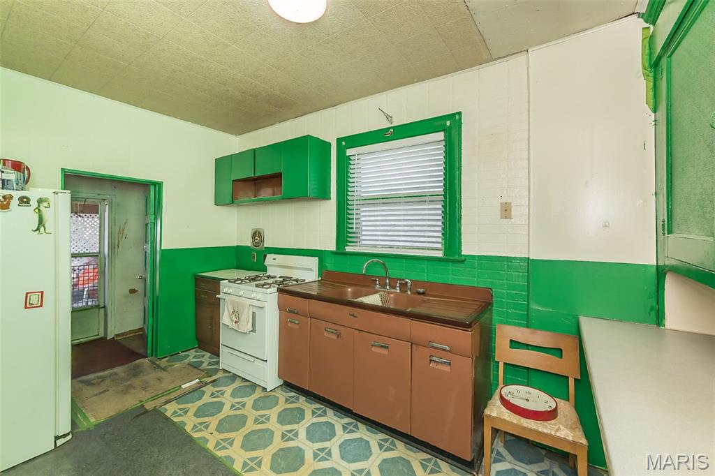 1911 Benton Street Granite City, IL 62040 - Photo 12 of 33