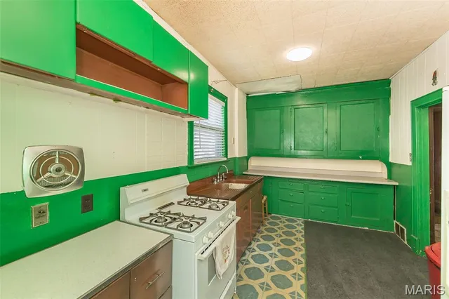 $69,900 | 1911 Benton Street, Granite City, IL 62040