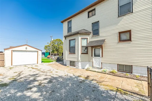 $69,900 | 1911 Benton Street, Granite City, IL 62040