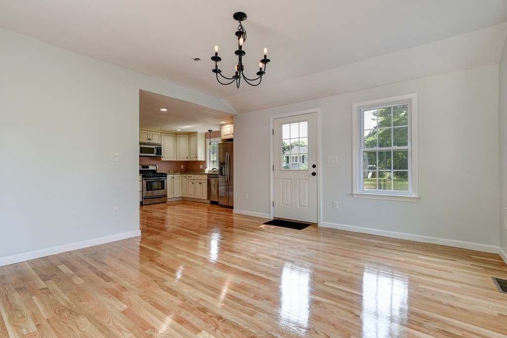 23 Damon Road Rockland, MA 02370 - Photo 9 of 18 Gallery Image 9