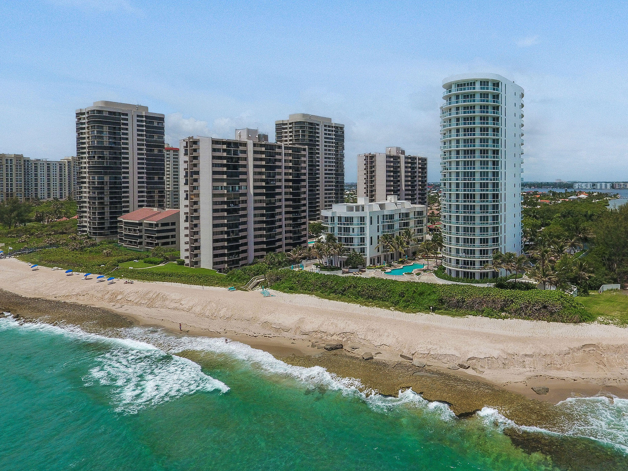4600 North Ocean Drive, Unit 902 Singer Island, FL 33404 - Photo 4 of 79 Building