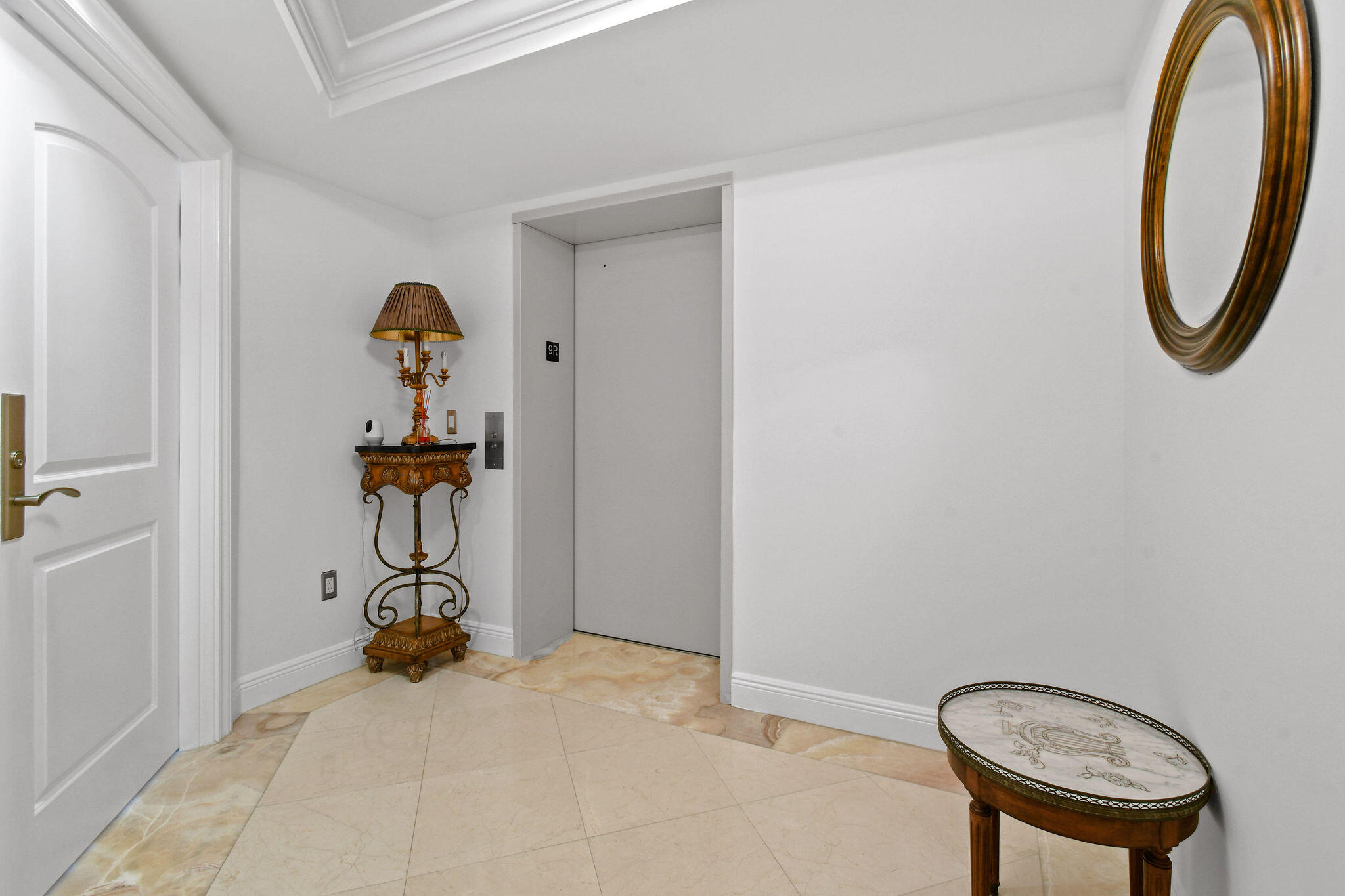 4600 North Ocean Drive, Unit 902 Singer Island, FL 33404 - Photo 6 of 79 Foyer