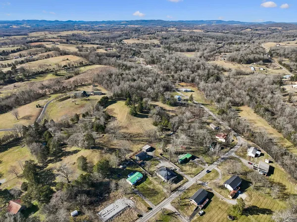 $489,000 | 15 Switchboard Road, Brush Creek, TN 38547