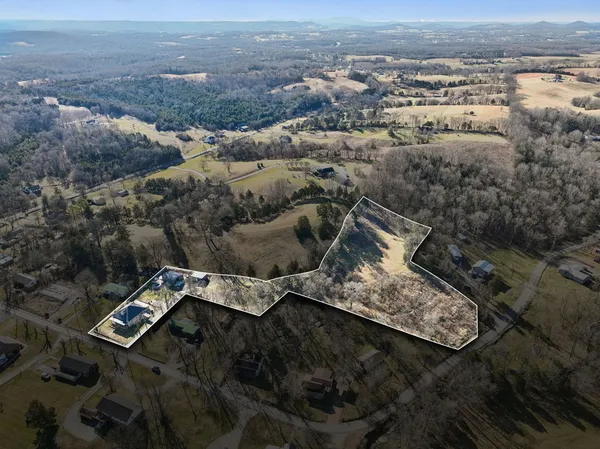 $489,000 | 15 Switchboard Road, Brush Creek, TN 38547