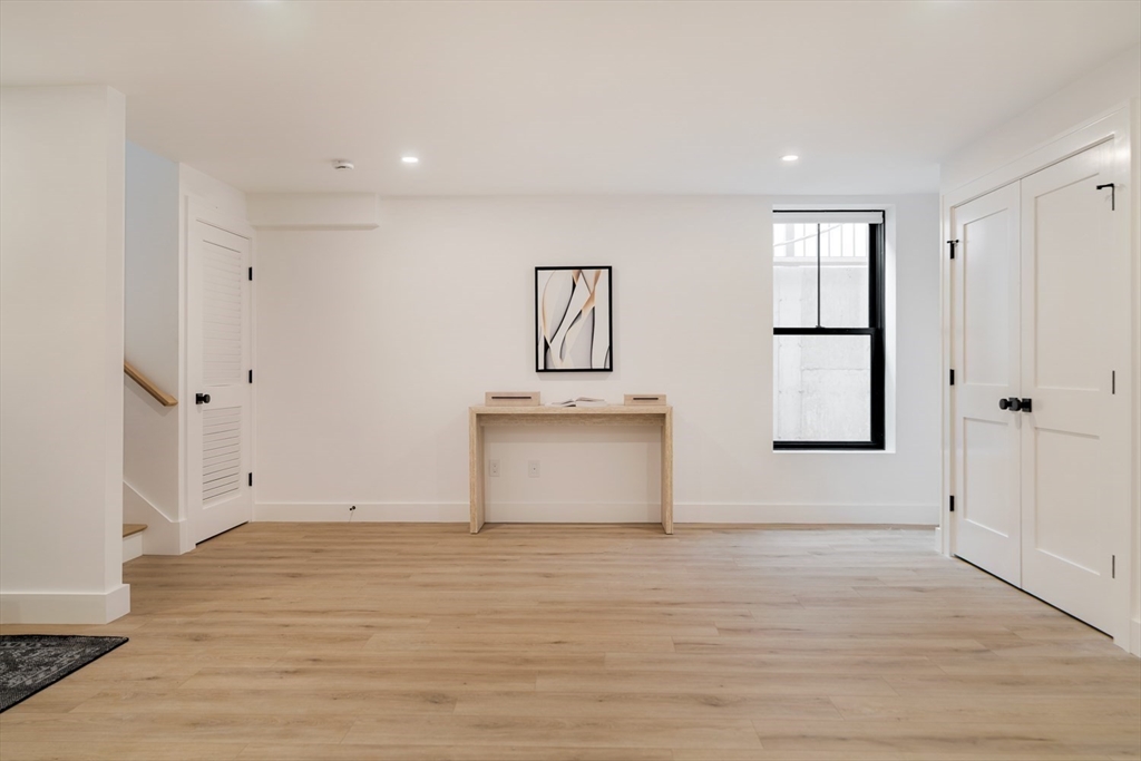 19 South Waverly Street Boston, MA 02135 - Photo 17 of 37