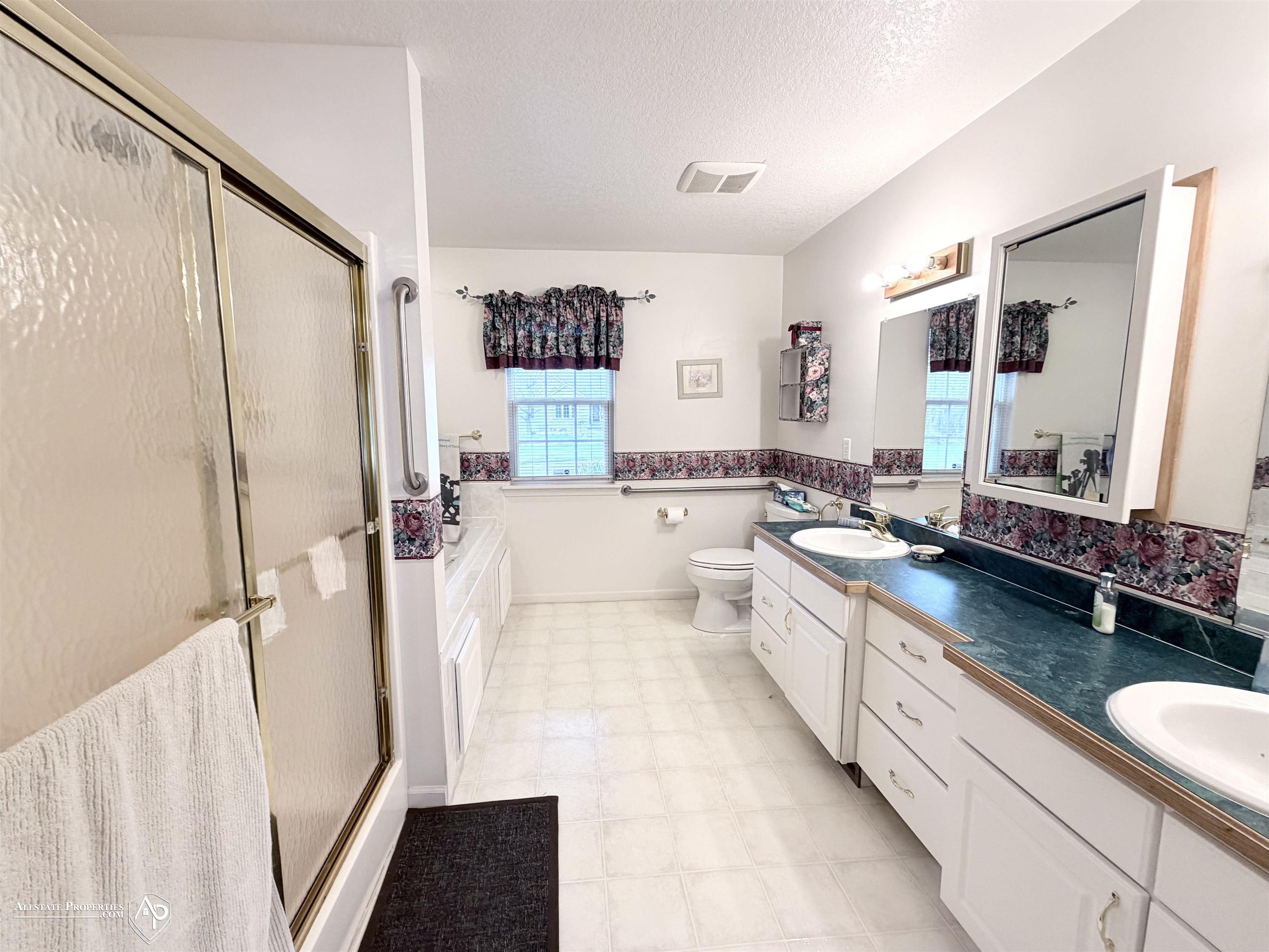 300 Carriage Way Davison, MI 48423 - Photo 11 of 32