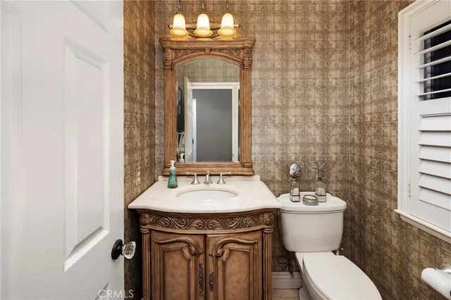 $3,595,000 | 6403 Royal Grove Drive, Huntington Beach, CA 92648