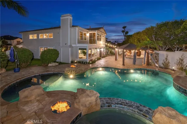$3,595,000 | 6403 Royal Grove Drive, Huntington Beach, CA 92648
