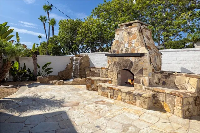 $3,595,000 | 6403 Royal Grove Drive, Huntington Beach, CA 92648