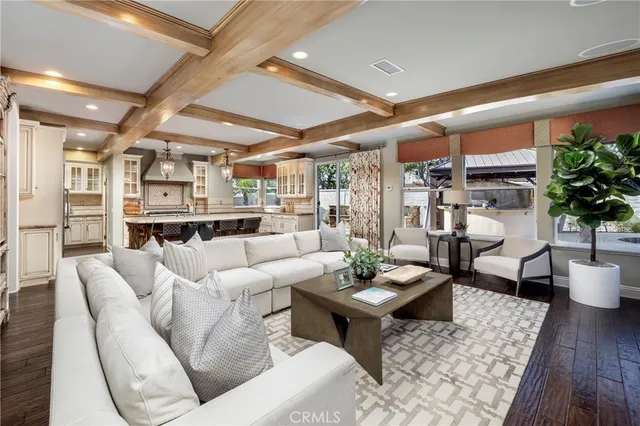 $3,595,000 | 6403 Royal Grove Drive, Huntington Beach, CA 92648