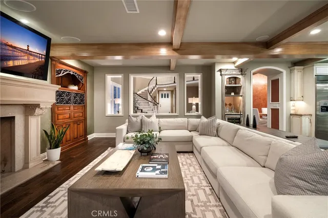 $3,595,000 | 6403 Royal Grove Drive, Huntington Beach, CA 92648