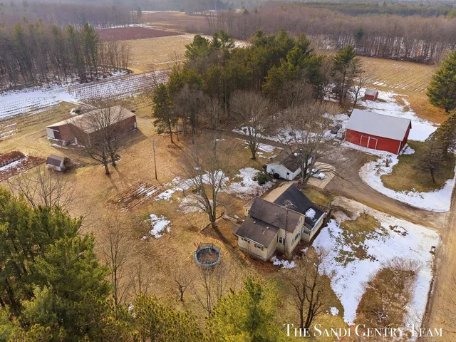 $1,118,200 | 15854 Buchanan Street, Grand Haven, MI 49417