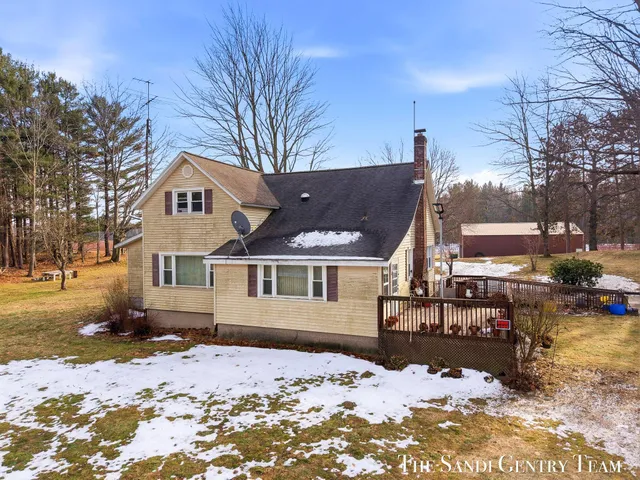 $1,118,200 | 15854 Buchanan Street, Grand Haven, MI 49417