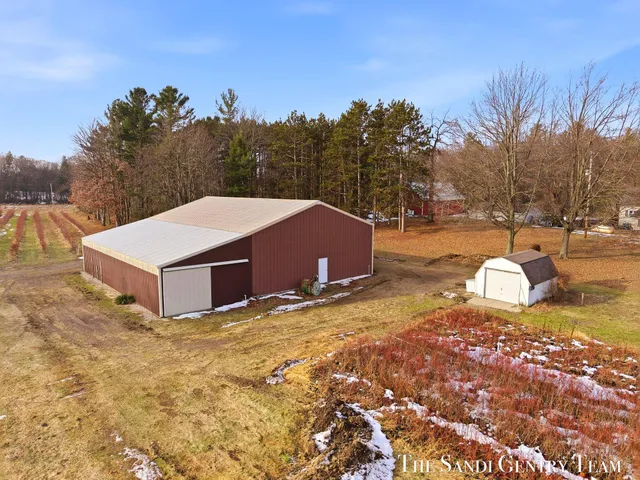 $1,118,200 | 15854 Buchanan Street, Grand Haven, MI 49417